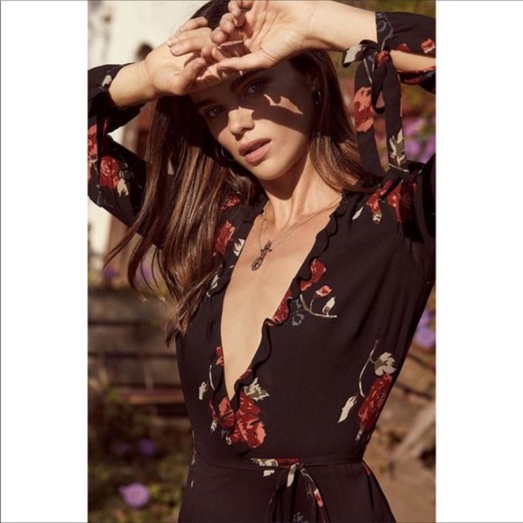 Reformation Delta Wrap Dress - Picture 3 of 9